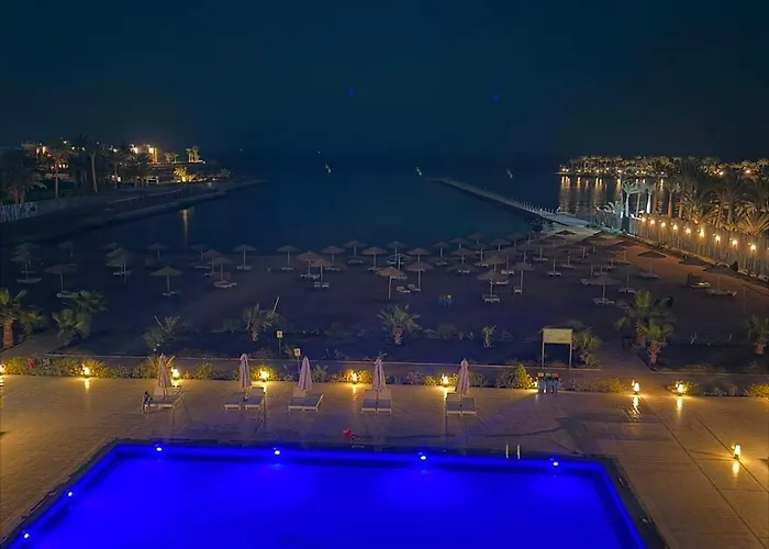 Apartment Alessia Luxury Beachfront - Stunning Panoramic Red Sea View, 74 Sqm *