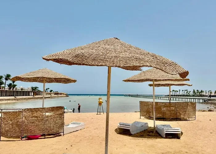 Apartment Alessia Luxury Beachfront - Stunning Panoramic Red Sea View, 74 Sqm *